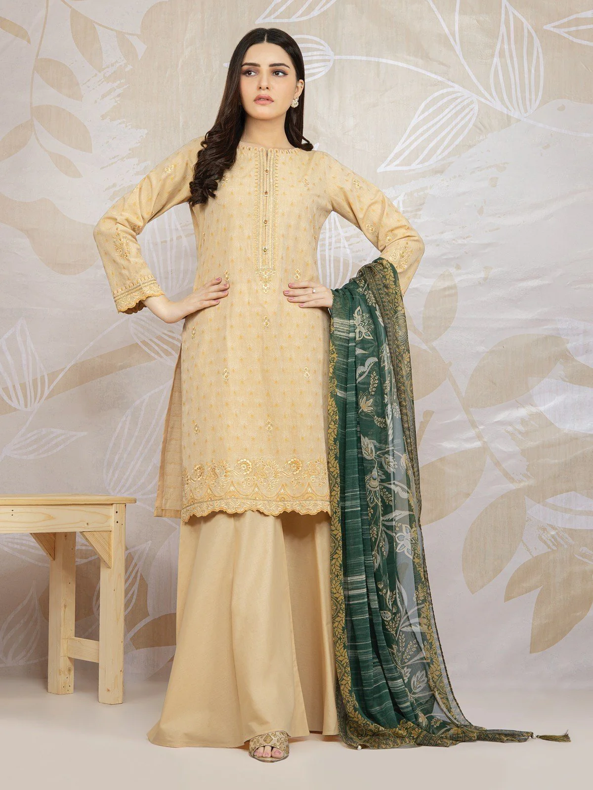 Unstitched Embroidered Jacquard Suit - EWU22V3-23566