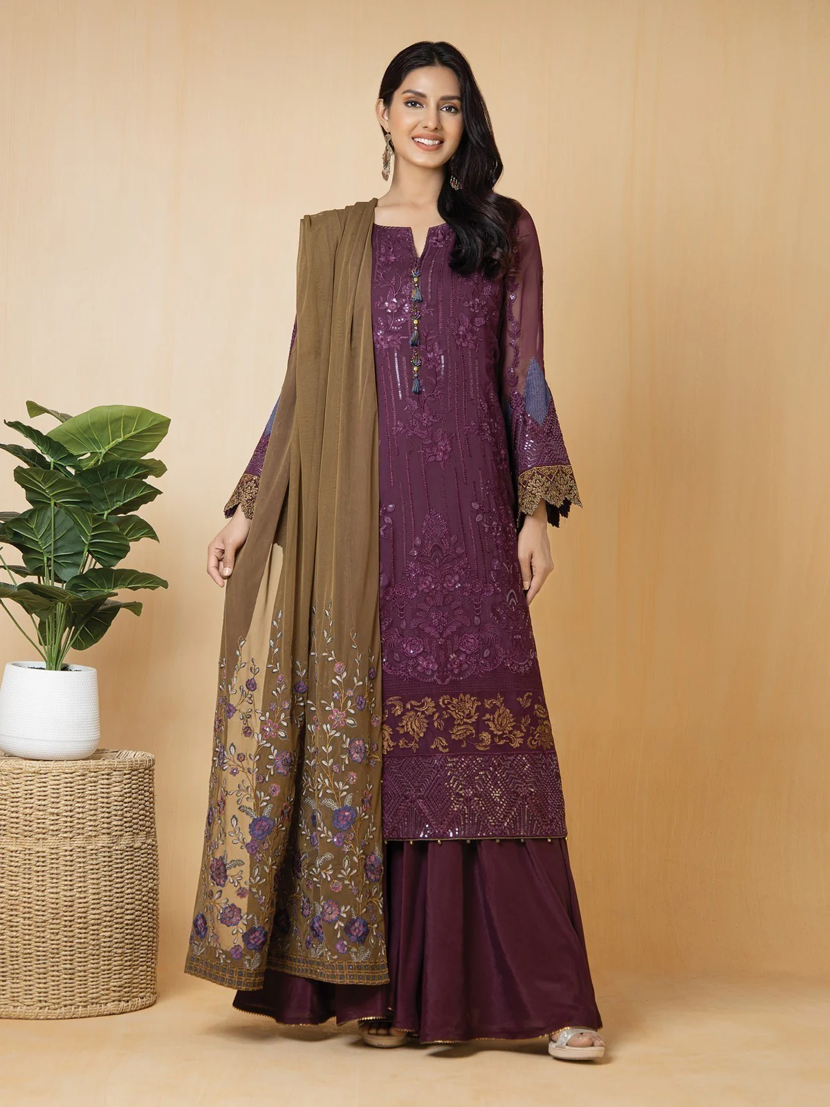 Unstitched Embroidered Chiffon Suit - EWU22V5-23599