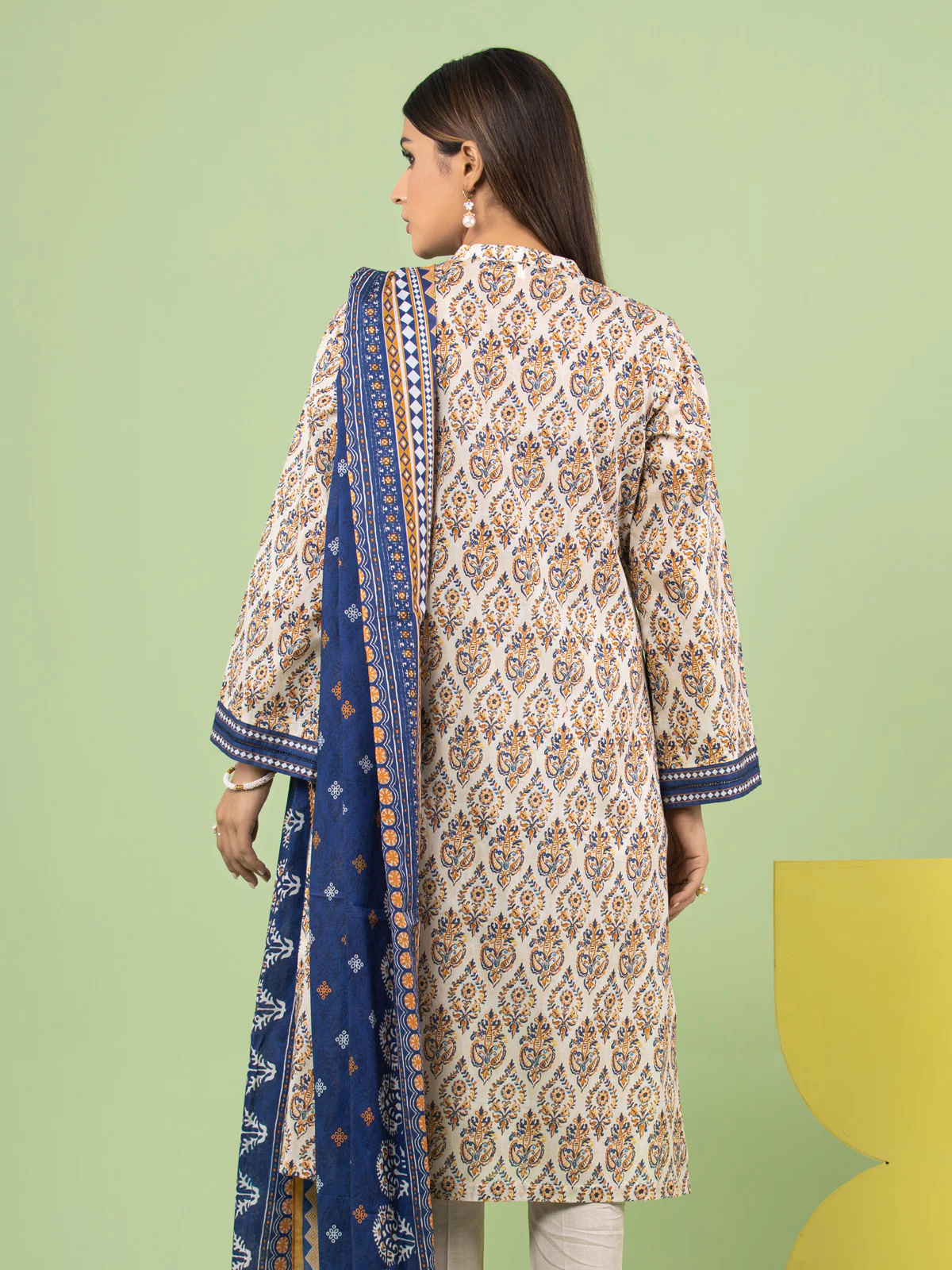Unstitched Printed Lawn Suit - EWU23A1-26035 - Image 8