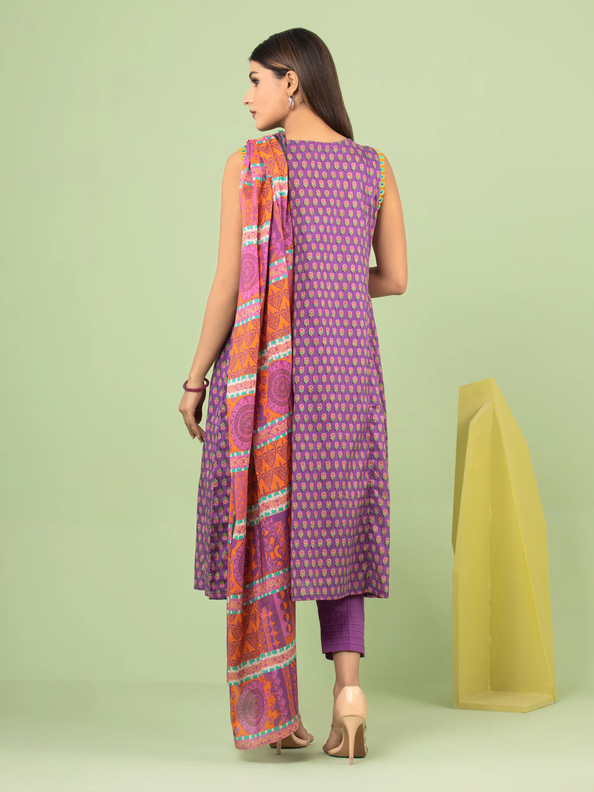 Unstitched Printed Lawn Suit - EWU23A1-26037 - Image 3