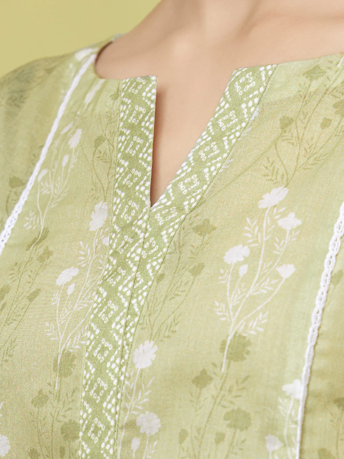 Unstitched Printed Lawn Suit - EWU23A1-26241 - Image 4