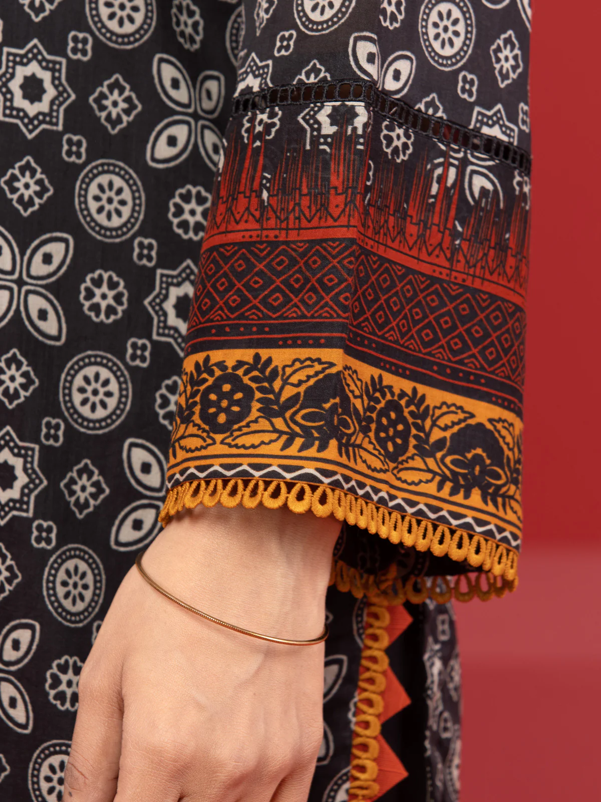 Unstitched Printed Lawn Suit - EWU23A1-26387 - Image 3