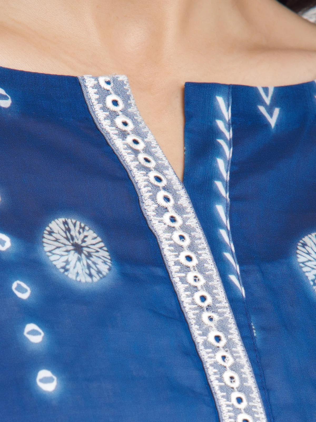 Unstitched Printed Lawn Shirt - EWU23A1-28002S - Image 2