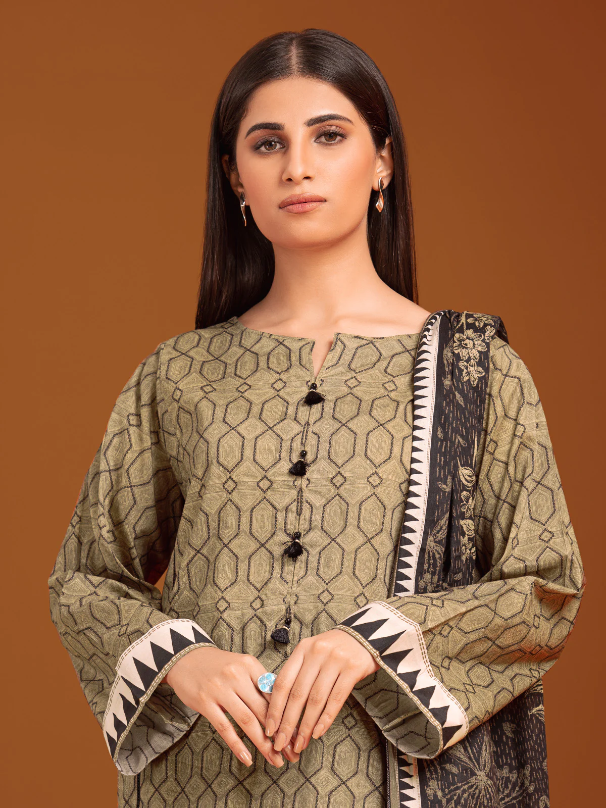Unstitched Printed Khaddar Suit - EWU23A3-27067-3P - Image 2