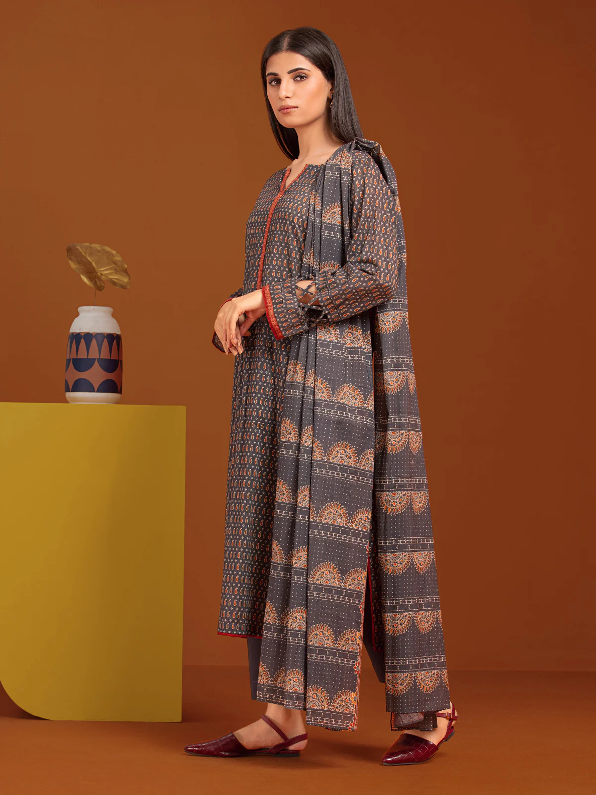 Unstitched Printed Khaddar Suit - EWU23A3-27096-3P - Image 5
