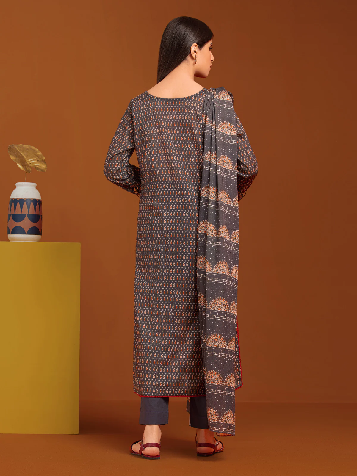 Unstitched Printed Khaddar Suit - EWU23A3-27096-3P - Image 6