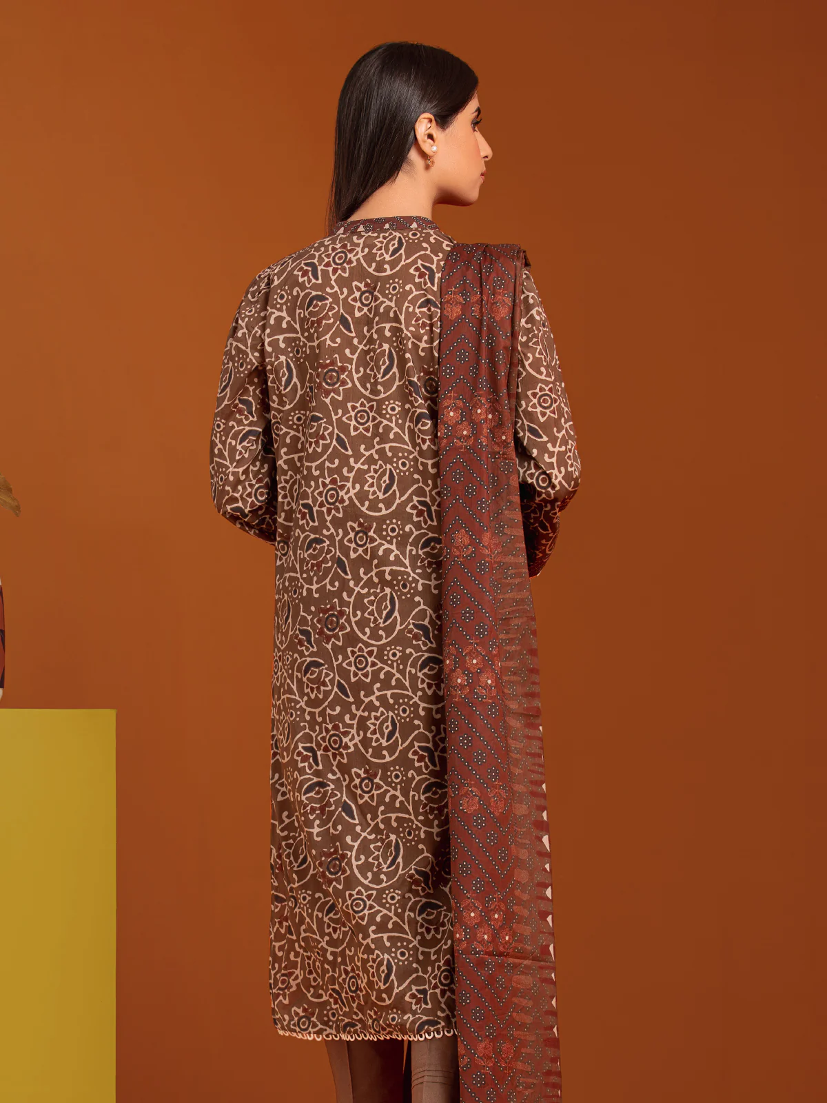 Unstitched Printed Khaddar Suit - EWU23A3-27127-3P - Image 2