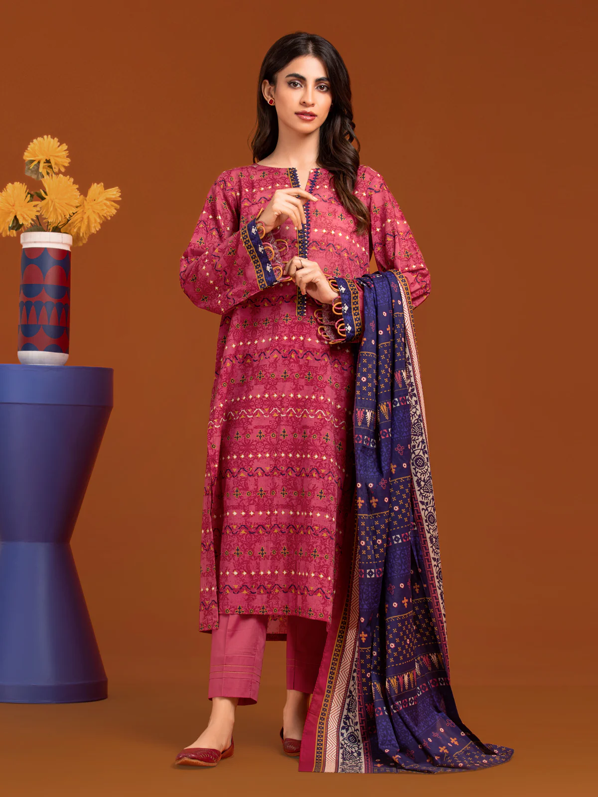 Unstitched Printed Khaddar Suit - EWU23A3-27138-3P - Image 5