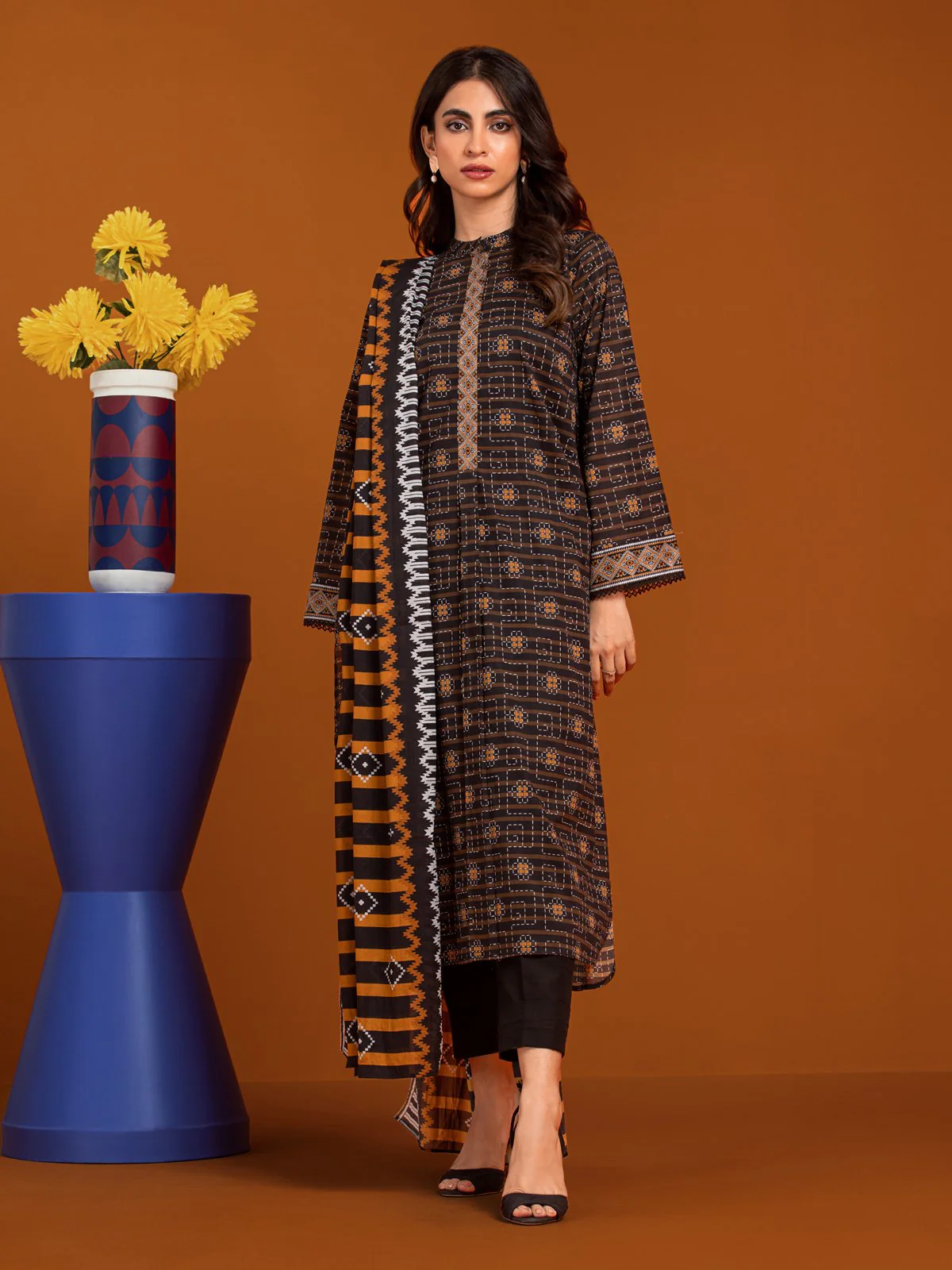 Unstitched Printed Khaddar Suit - EWU23A3-27194-3P