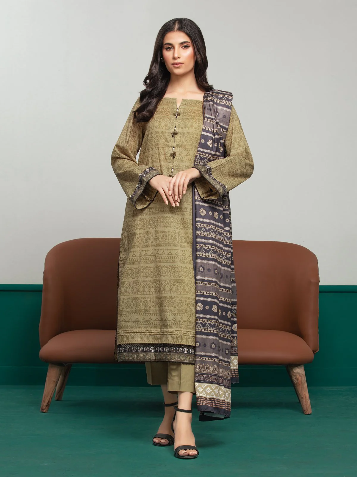 Unstitched Printed Khaddar Suit - EWU23A3S-27610-3P
