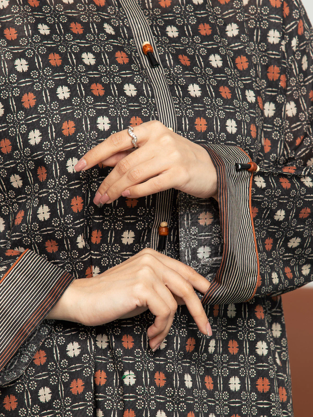 Unstitched Printed Khaddar Suit - EWU23A3S-27625-3P - Image 3