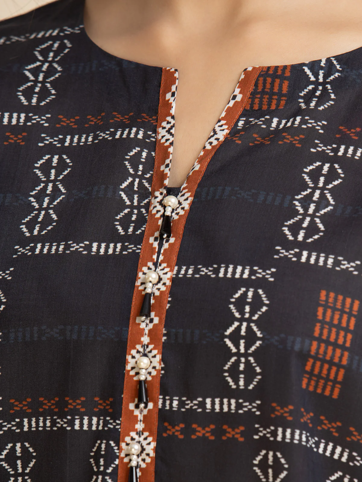 Unstitched Printed Lawn Suit - EWU24A1-26447-3P - Image 2