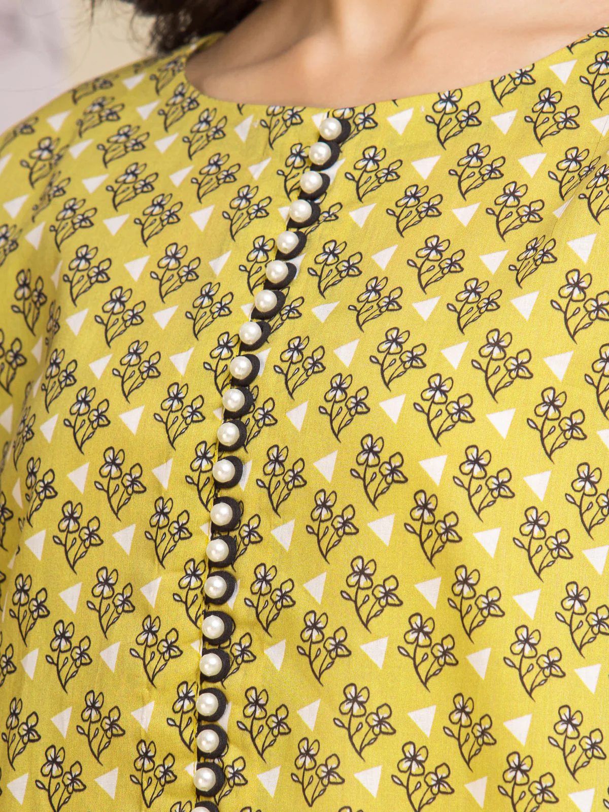 Unstitched Printed Lawn Suit - EWU24A1-26452-3P - Image 5