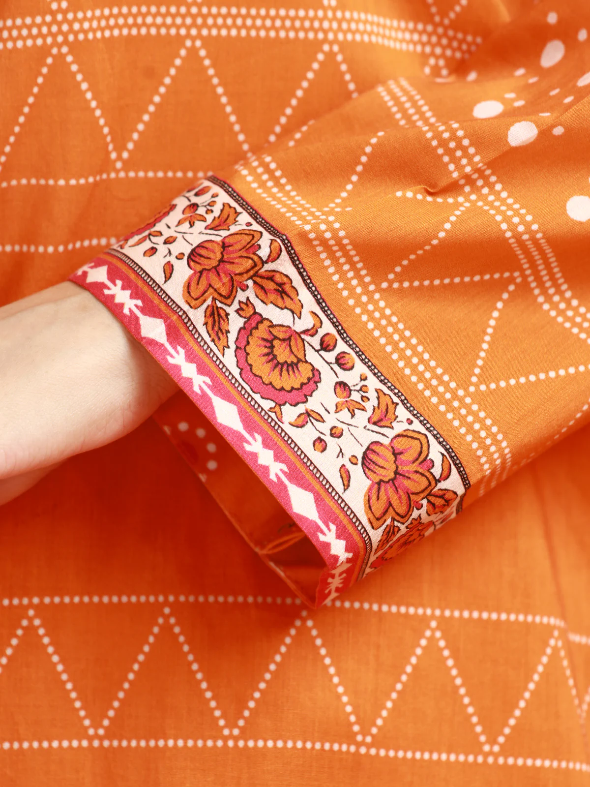 Unstitched Printed Lawn Suit - EWU24A1-27114-3P - Image 4