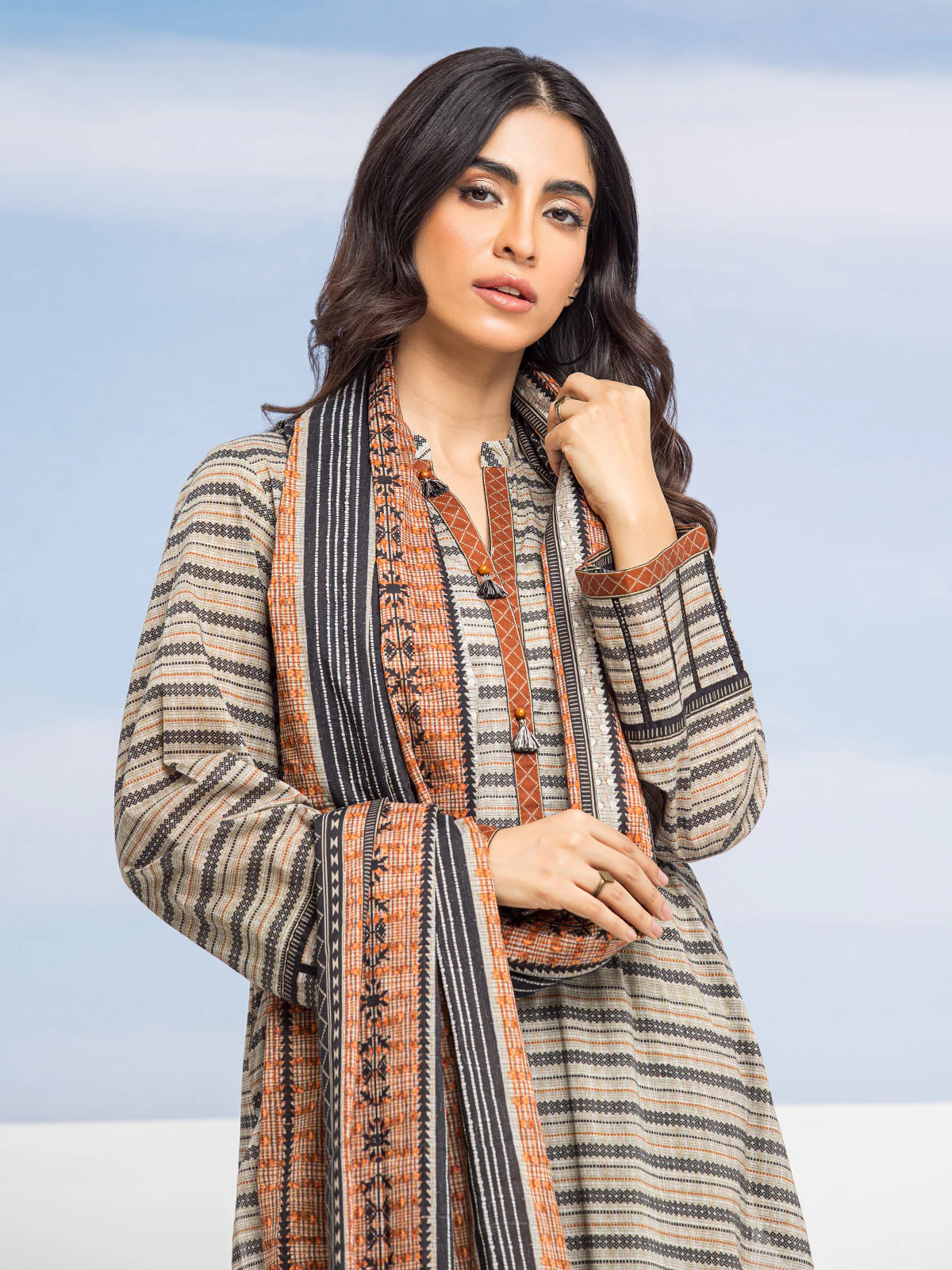 Unstitched Printed Lawn Suit - EWU24A1-28009-3P - Image 2