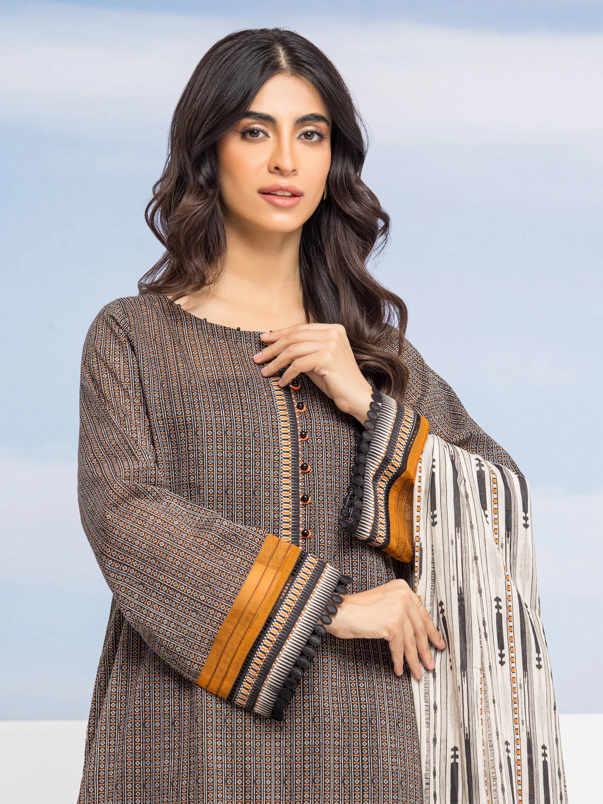 Unstitched Printed Lawn Suit - EWU24A1-28010-3P - Image 2