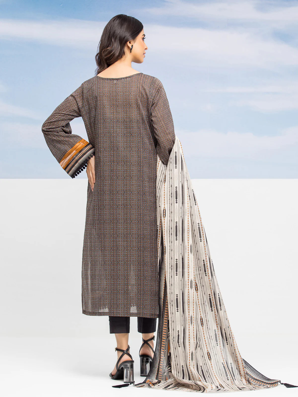Unstitched Printed Lawn Suit - EWU24A1-28010-3P - Image 5