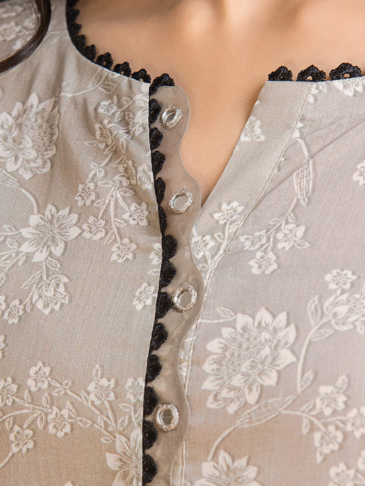 Unstitched Printed Lawn Suit - EWU24A1-28018-3P - Image 5