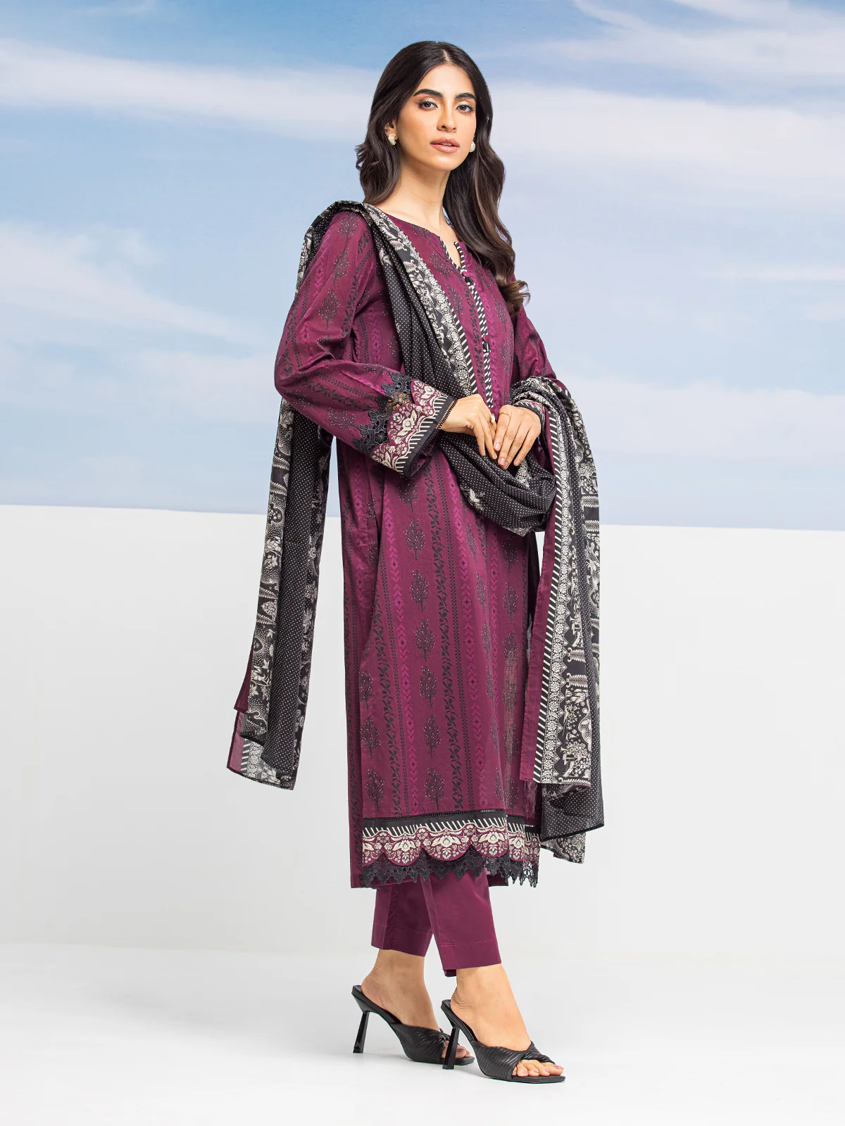 Unstitched Printed Lawn Suit - EWU24A1-28019-3P - Image 5