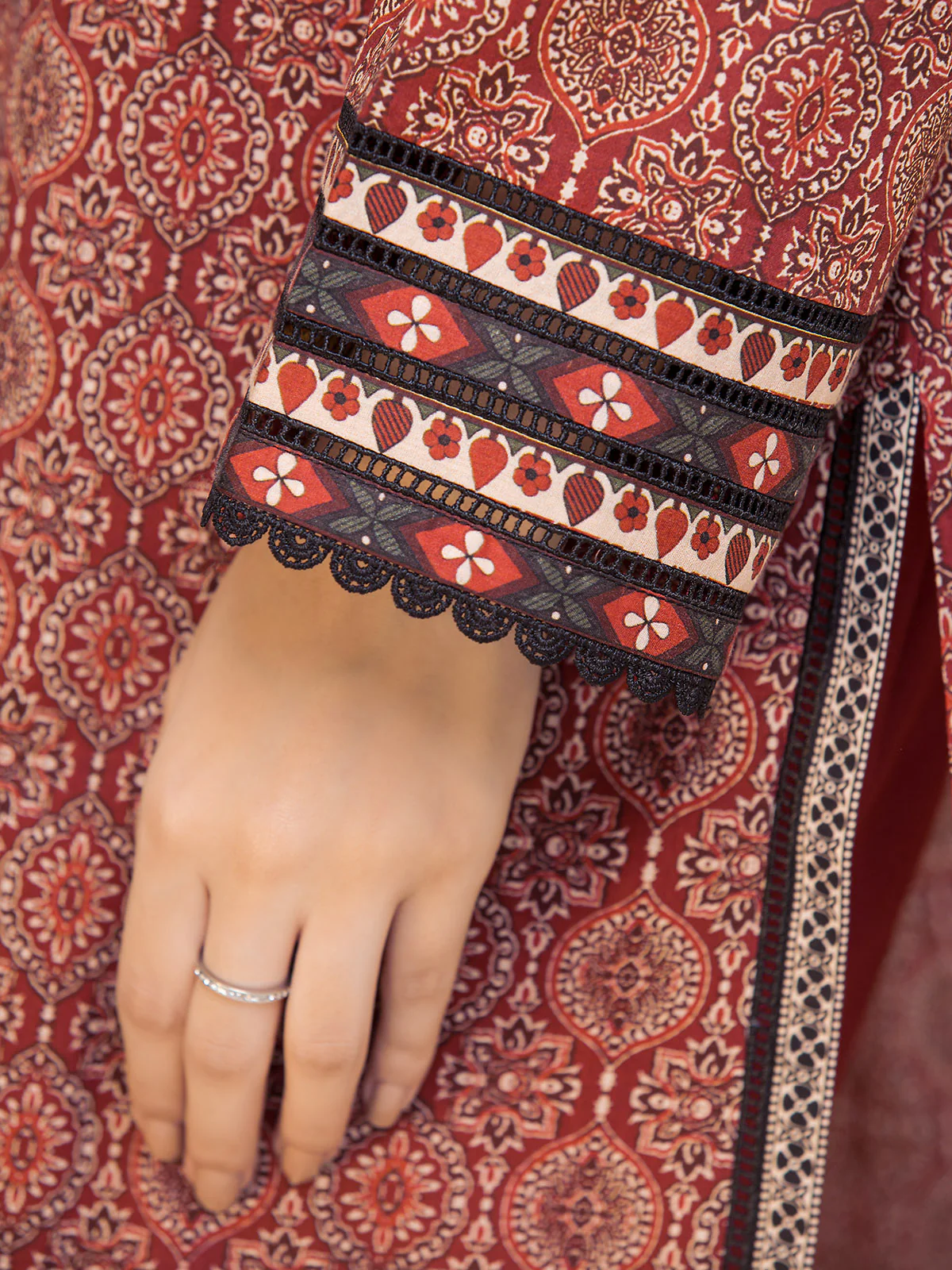 Unstitched Printed Lawn Suit - EWU24A1-28028-3P - Image 2