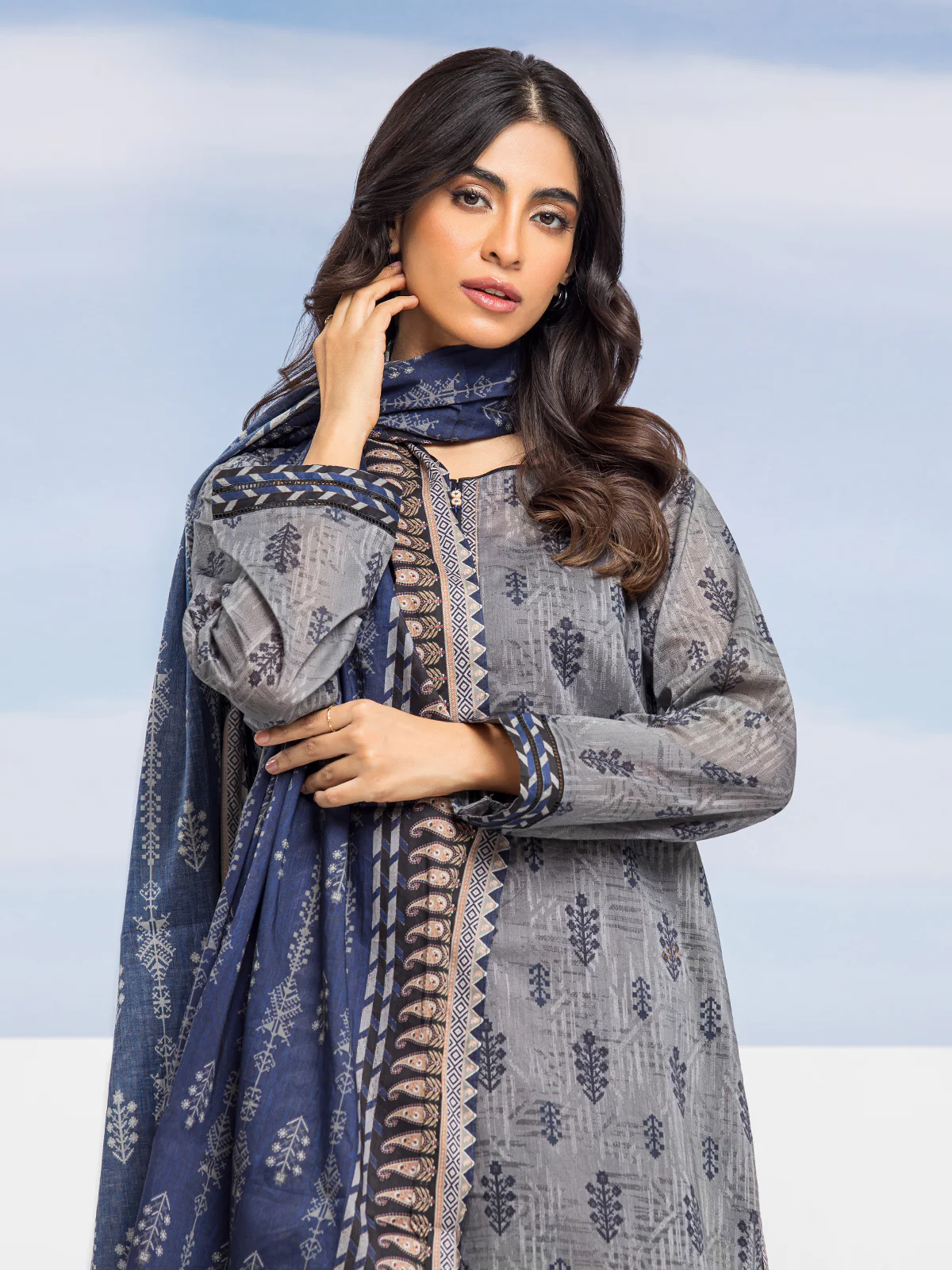 Unstitched Printed Lawn Suit - EWU24A1-28041-3P - Image 2