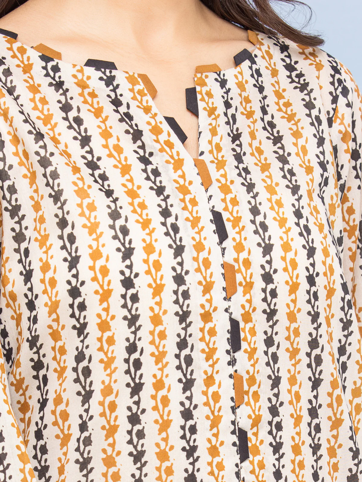 Unstitched Printed Lawn Suit - EWU24A1-28043-3P - Image 5