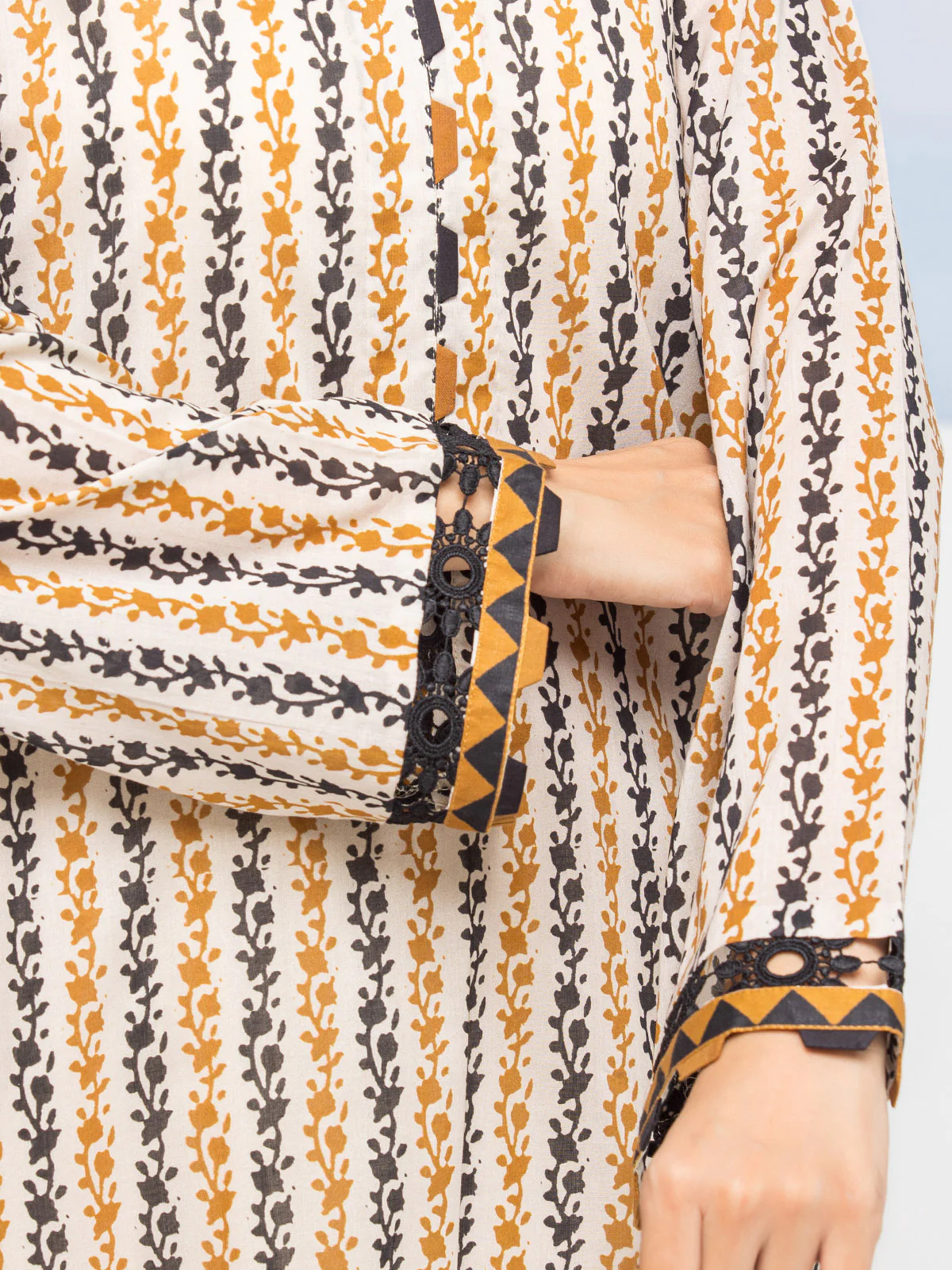Unstitched Printed Lawn Suit - EWU24A1-28043-3P - Image 6