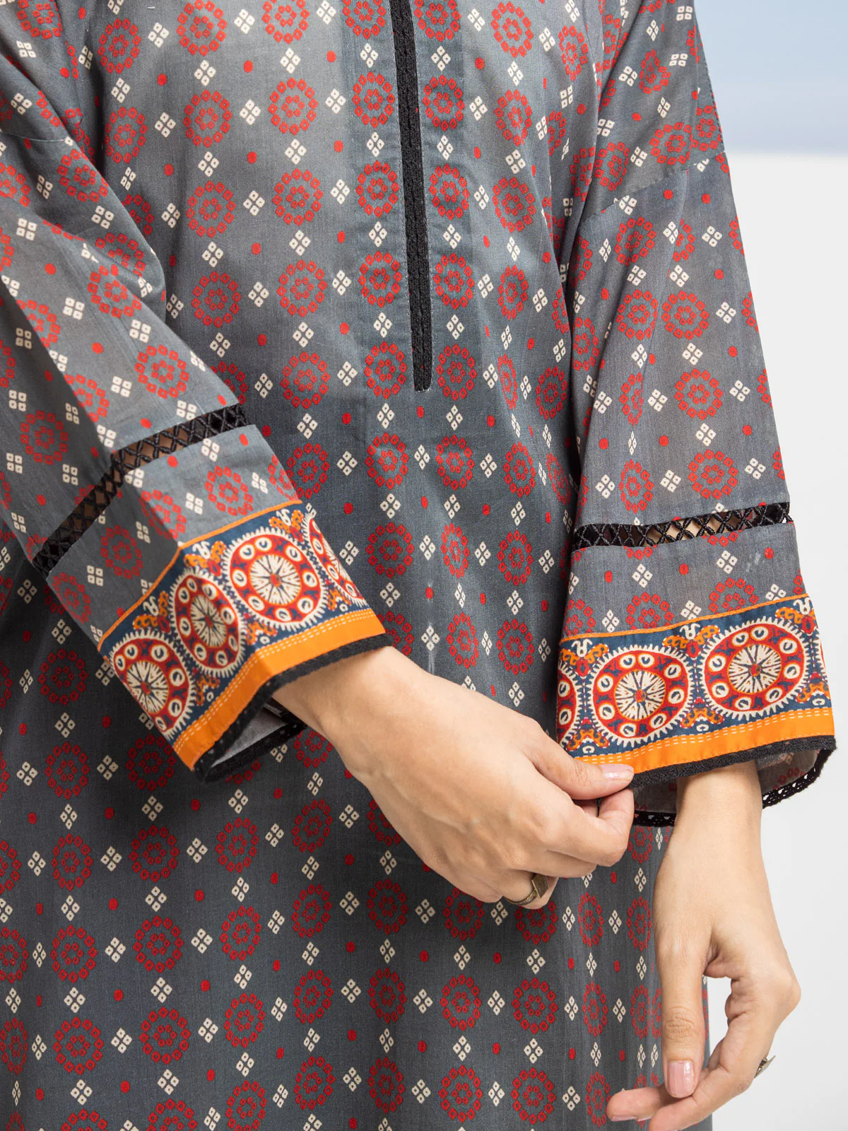 Unstitched Printed Lawn Suit - EWU24A1-28046-3P - Image 3