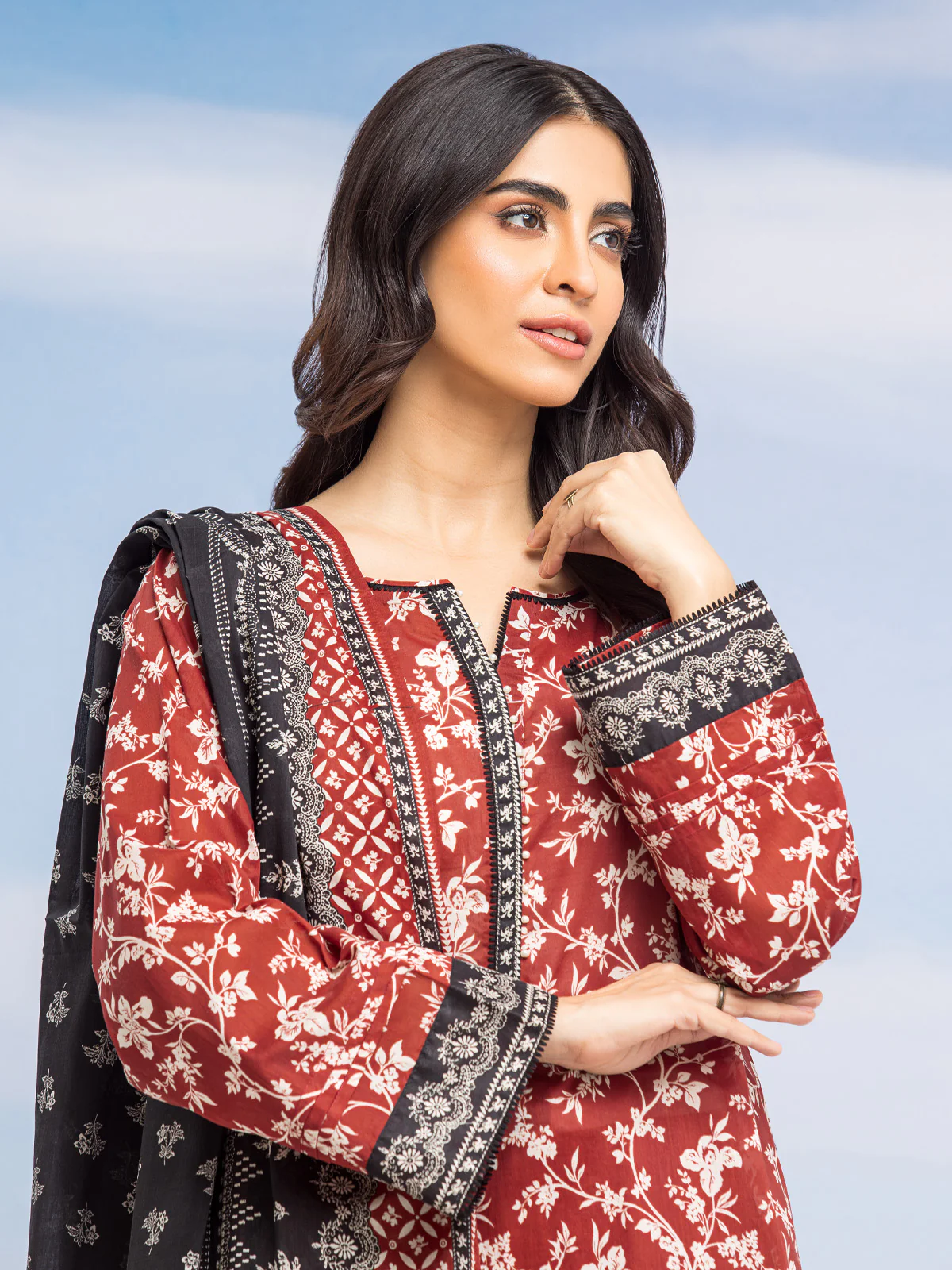 Unstitched Printed Lawn Suit - EWU24A1-28047-3P - Image 2