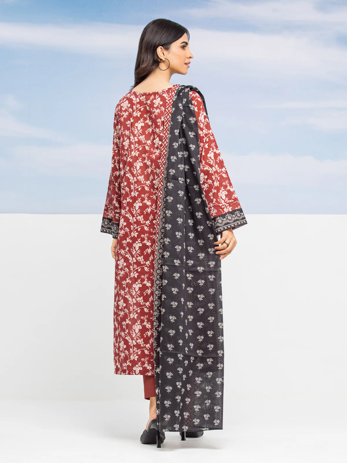 Unstitched Printed Lawn Suit - EWU24A1-28047-3P - Image 7