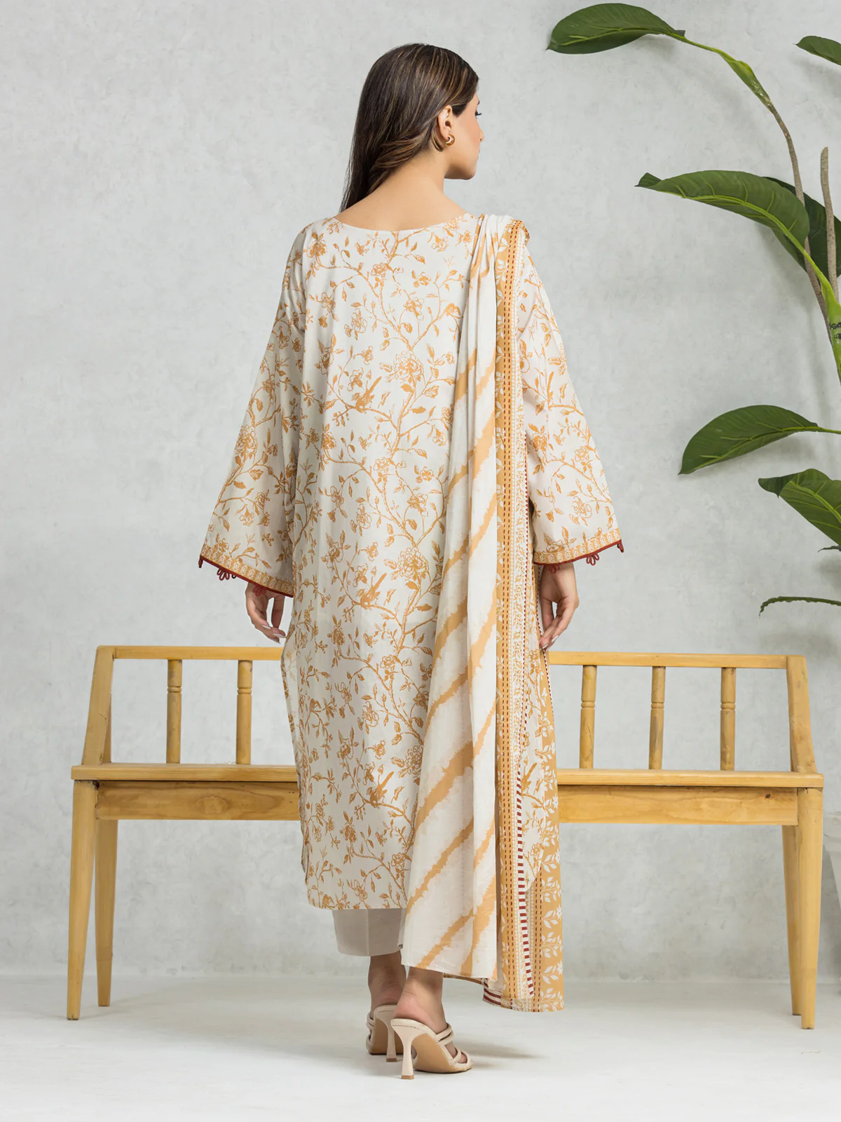 Unstitched Printed Lawn Suit - EWU24A1-28061-3P - Image 2