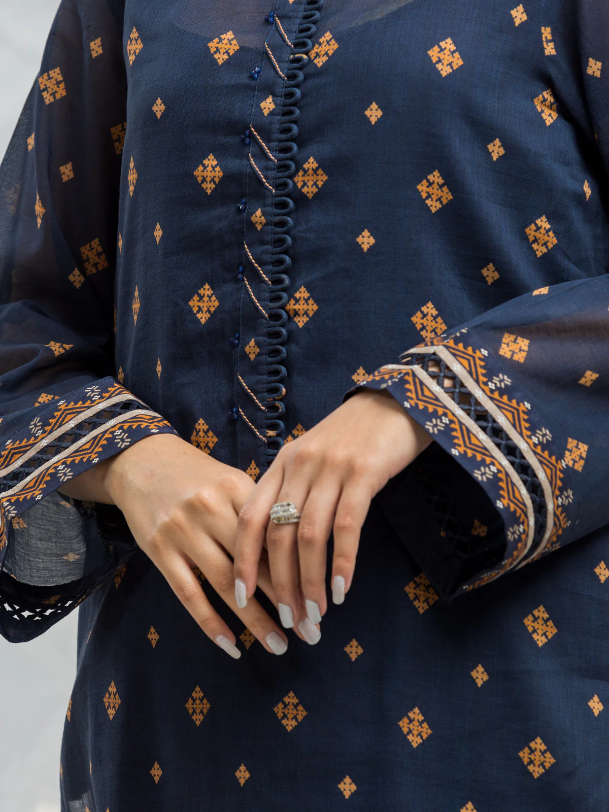 Unstitched Printed Lawn Suit - EWU24A1-28076-3P - Image 3