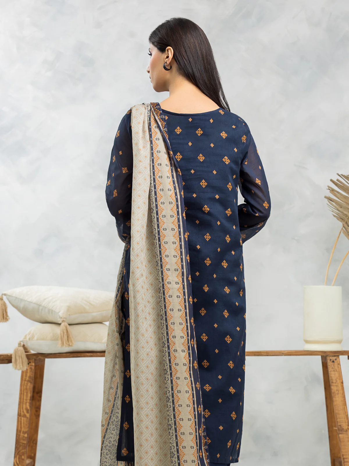 Unstitched Printed Lawn Suit - EWU24A1-28076-3P - Image 4