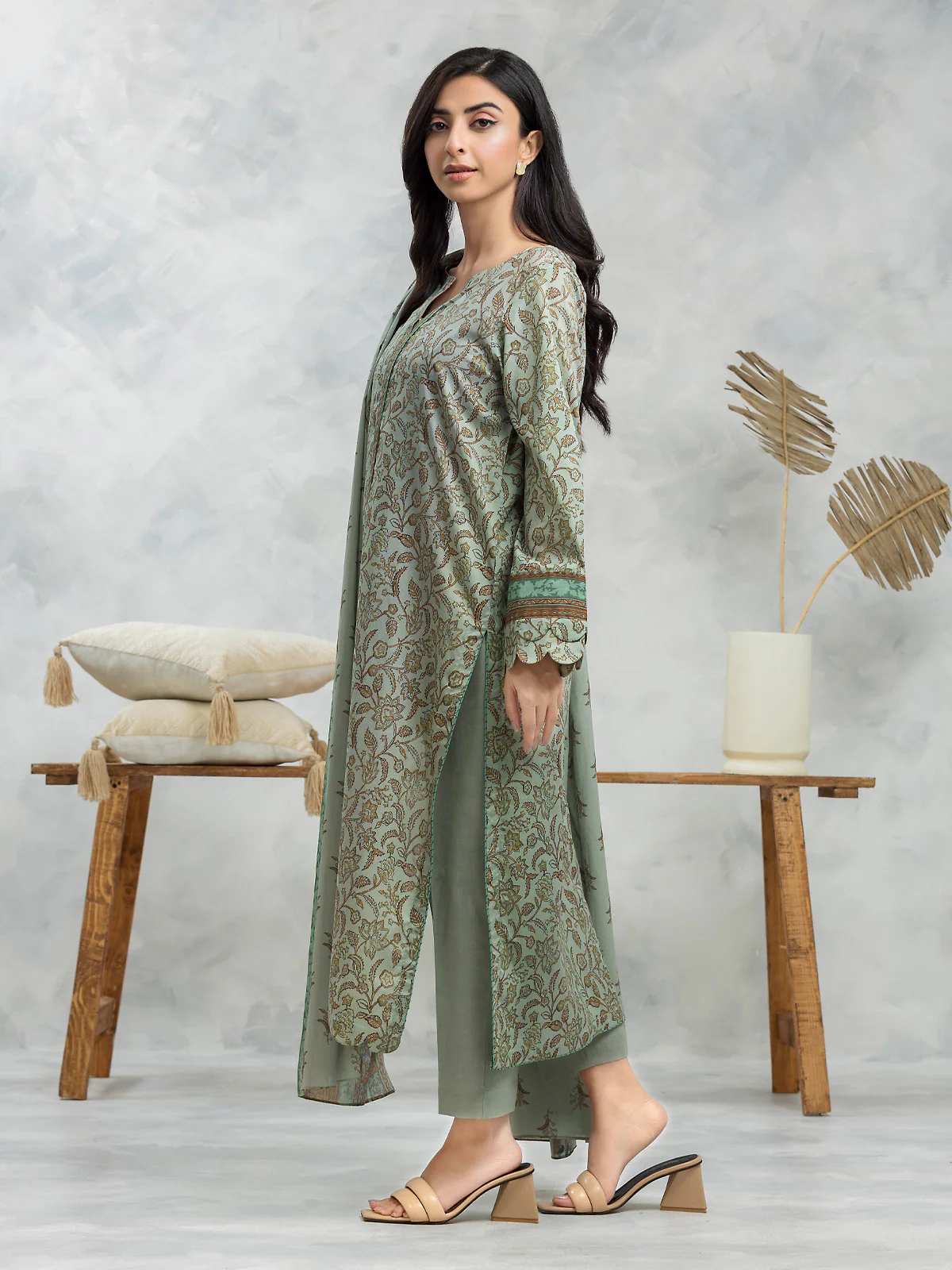 Unstitched Printed Lawn Suit - EWU24A1-28090-3P - Image 2