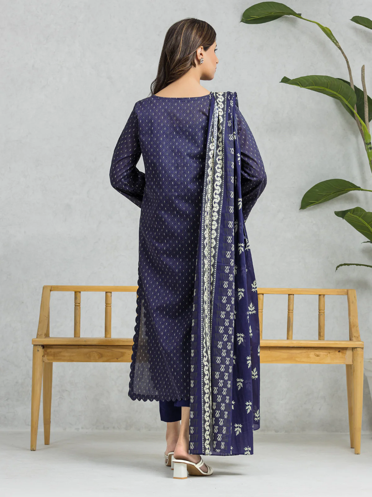 Unstitched Printed Lawn Suit - EWU24A1-28095-3P - Image 4