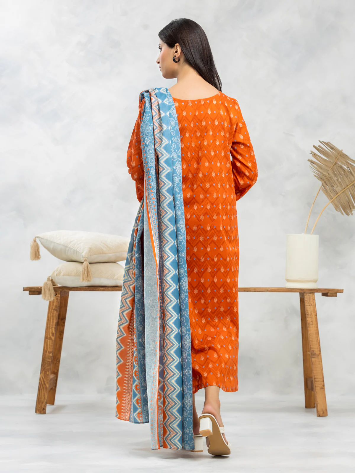 Unstitched Printed Lawn Suit - EWU24A1-28102-3P - Image 4
