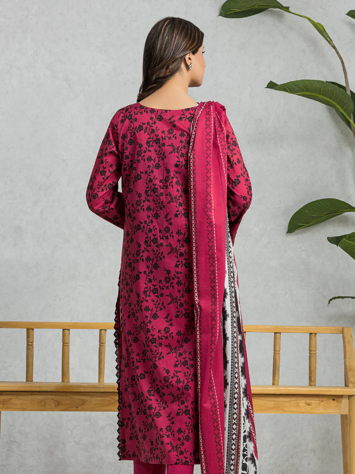 Unstitched Printed Lawn Suit - EWU24A1-28145-3P - Image 4