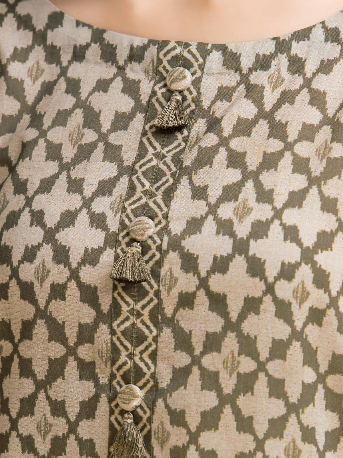 Unstitched Printed Lawn Suit - EWU24A1-28182-3P - Image 3