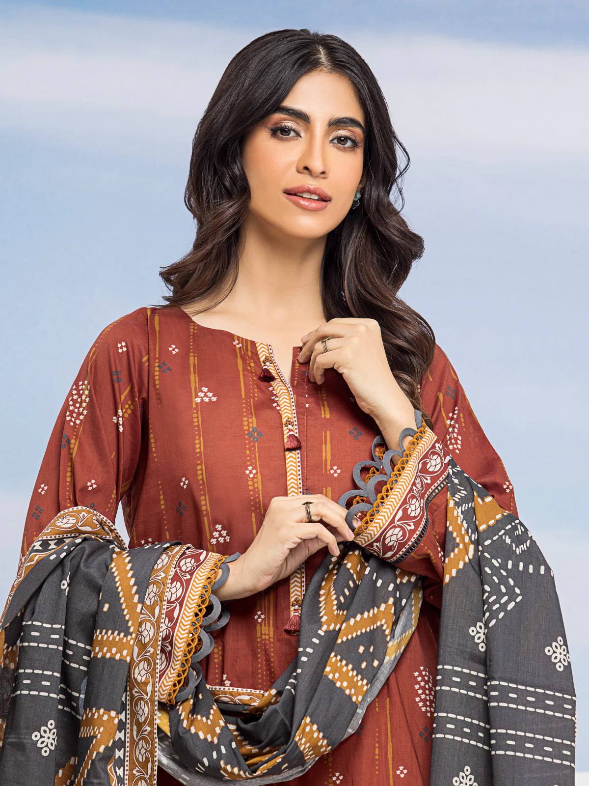 Unstitched Printed Lawn Suit - EWU24A1-28187-3P - Image 2