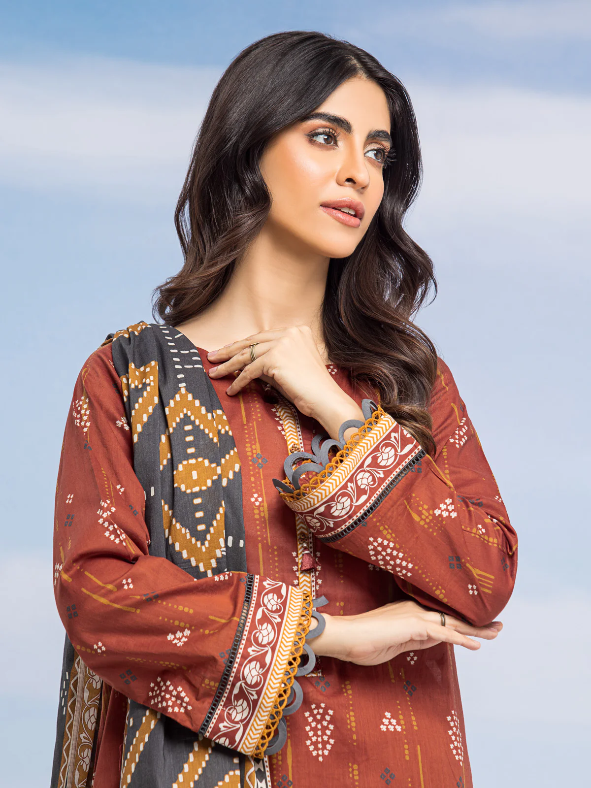 Unstitched Printed Lawn Suit - EWU24A1-28187-3P - Image 3