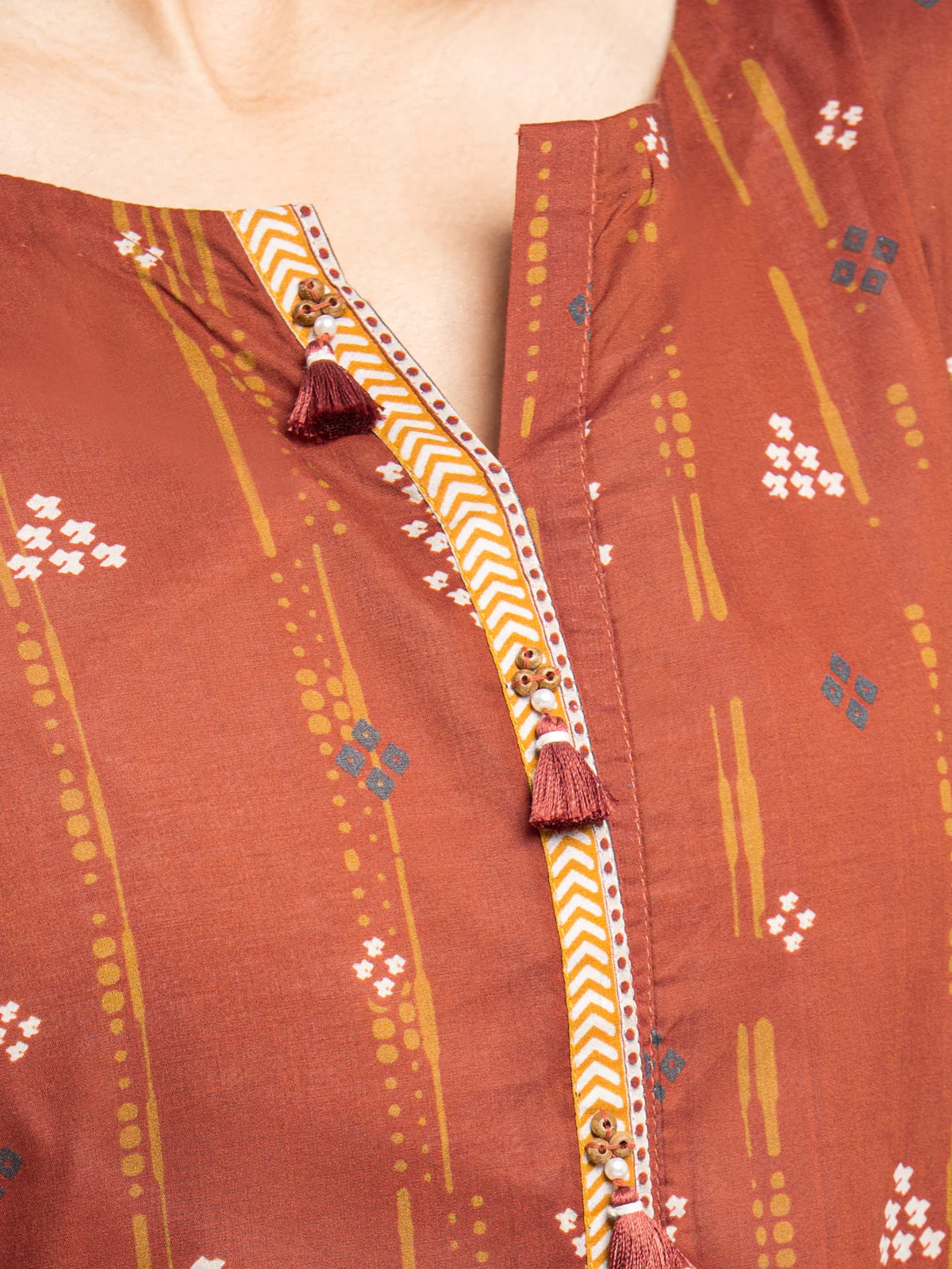 Unstitched Printed Lawn Suit - EWU24A1-28187-3P - Image 4