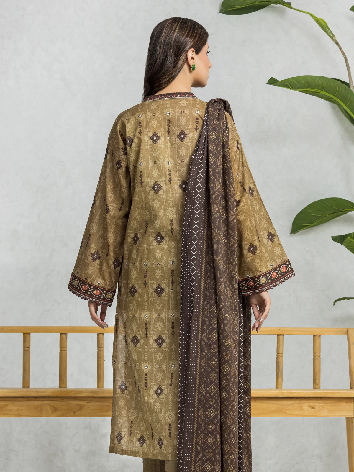 Unstitched Printed Lawn Suit - EWU24A1-28191-3P - Image 2