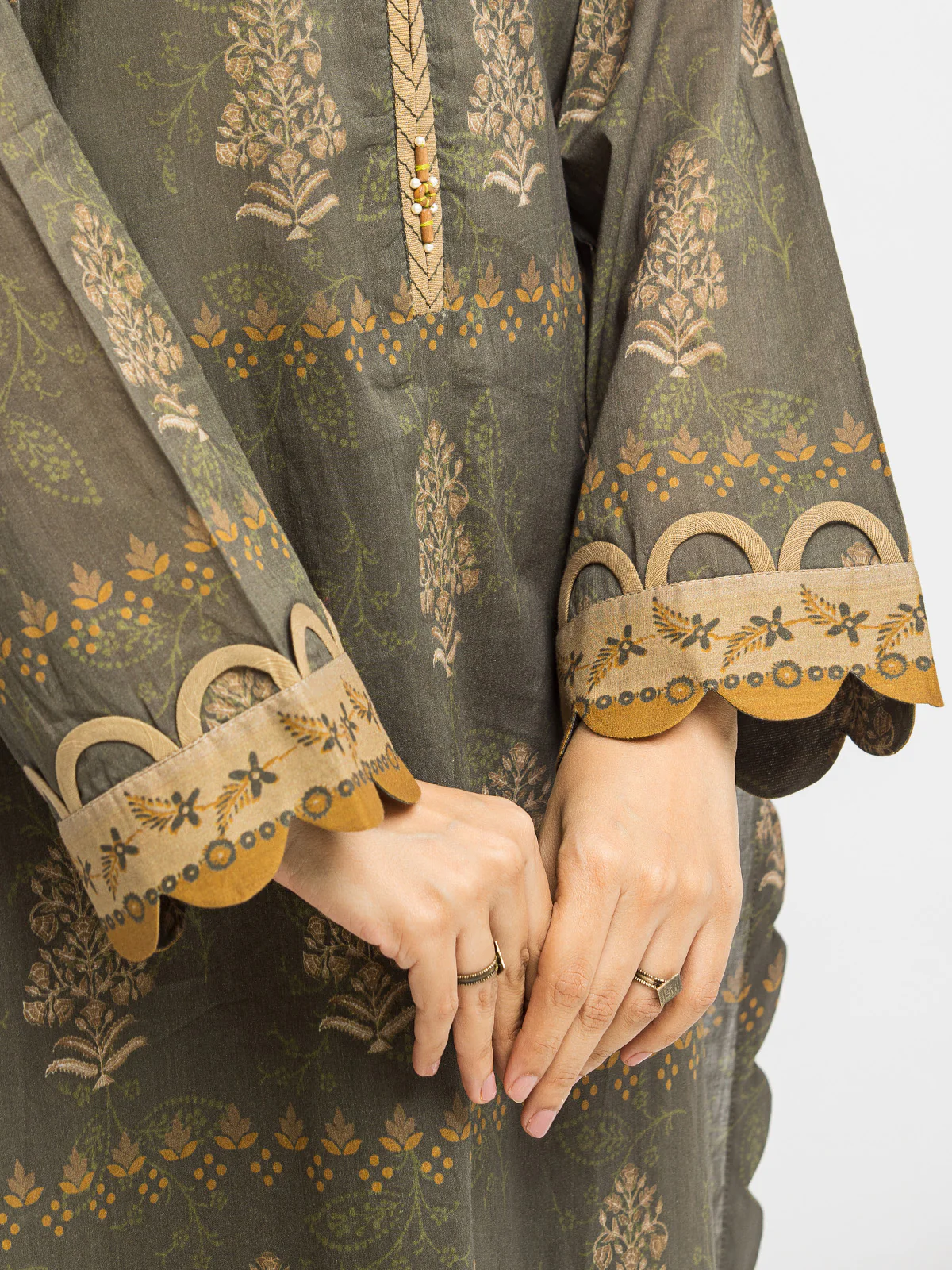 Unstitched Printed Lawn Suit - EWU24A1-28194-3P - Image 4