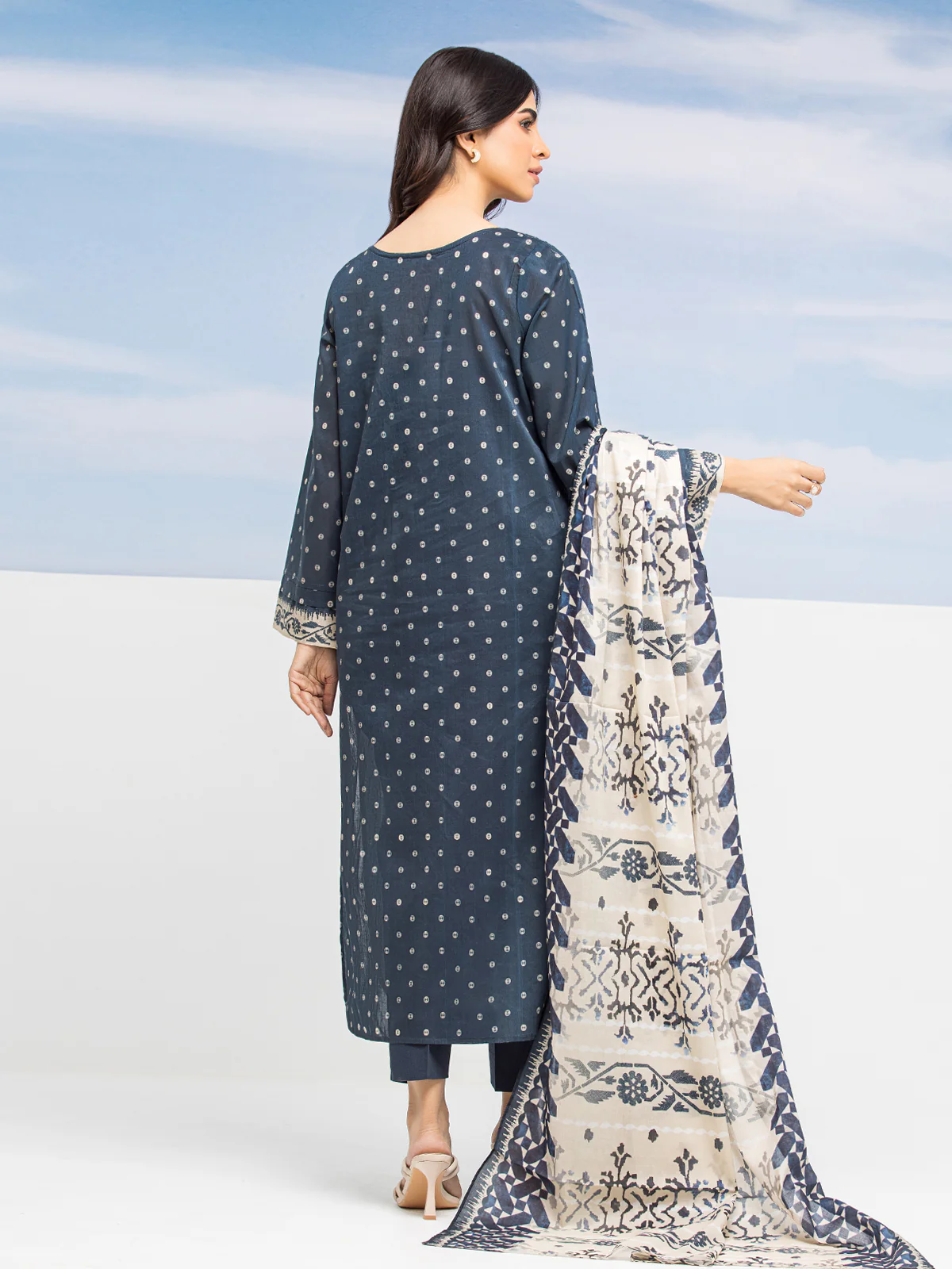 Unstitched Printed Lawn Suit - EWU24A1-28208-3P - Image 7