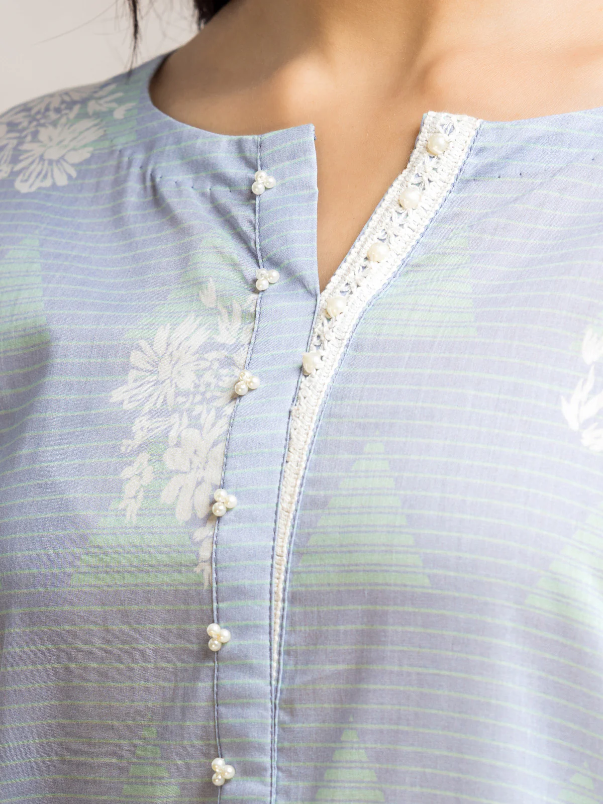 Unstitched Printed Lawn Suit - EWU24A1-28215-3P - Image 4