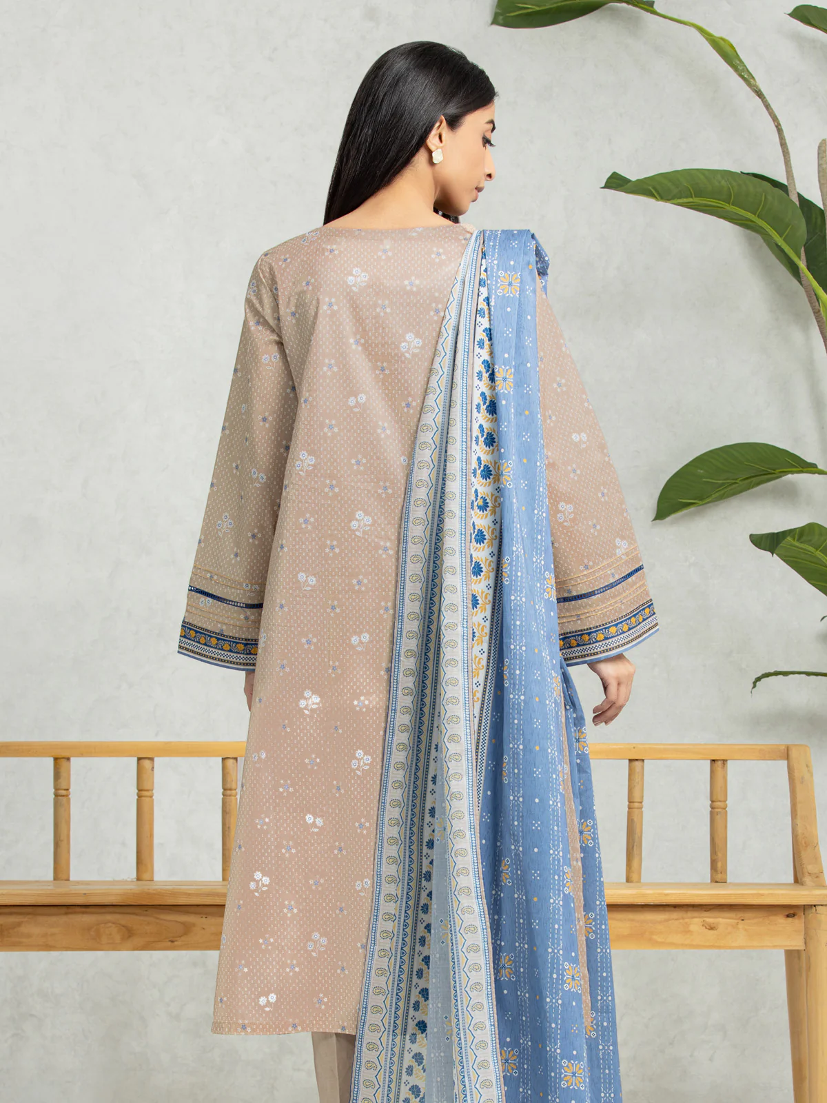 Unstitched Printed Lawn Suit - EWU24A1-28219-3P - Image 4
