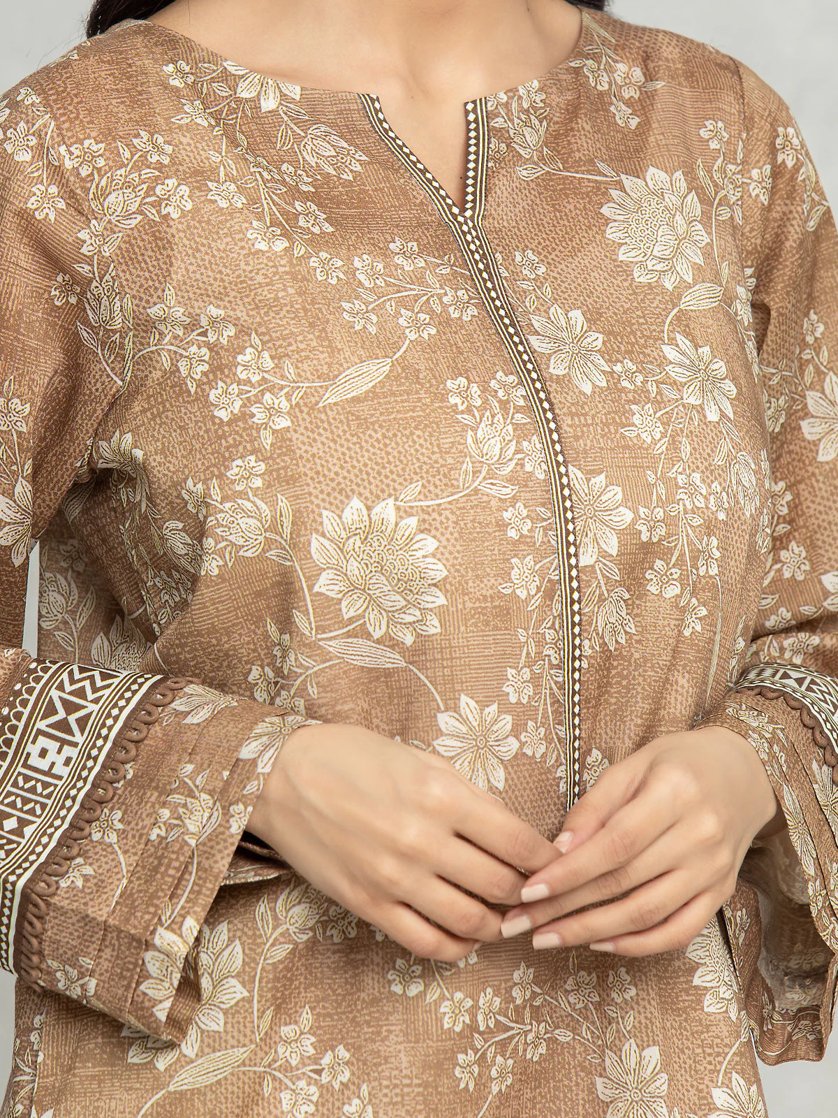 Unstitched Printed Lawn Suit - EWU24A1-28319-3P - Image 4