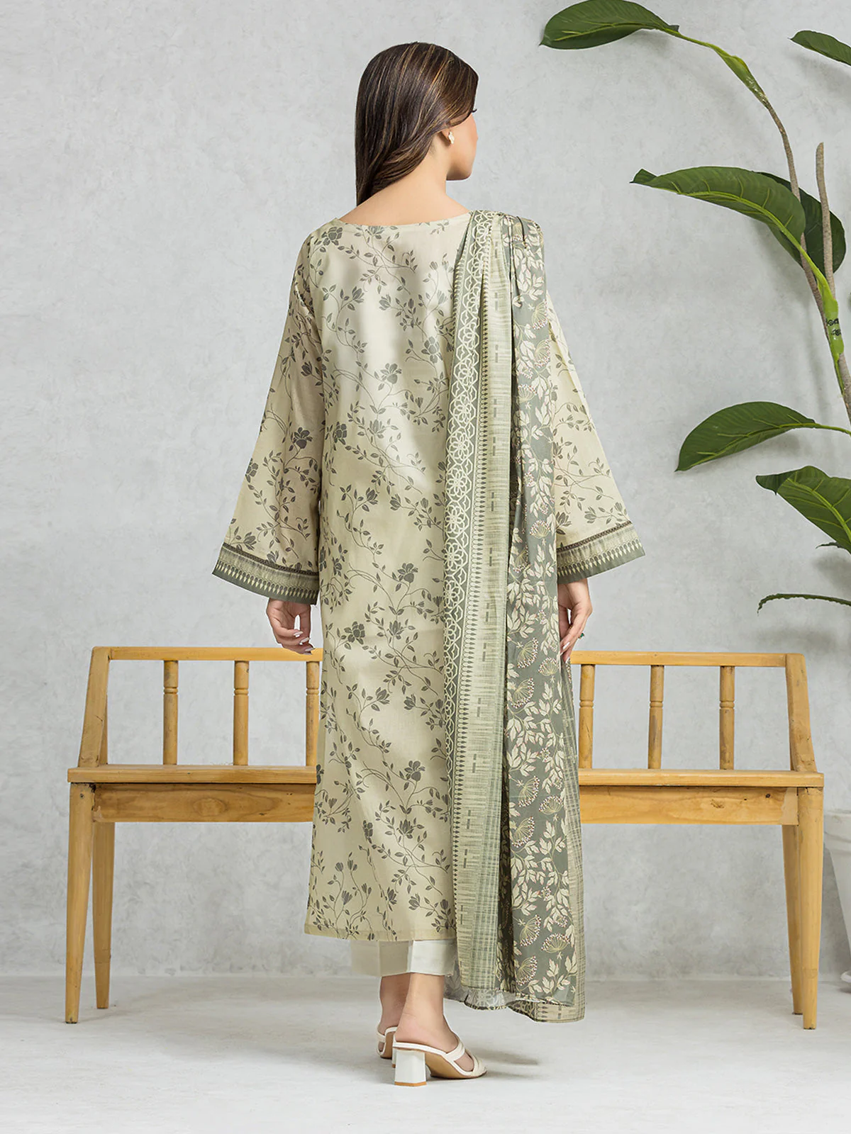 Unstitched Printed Lawn Suit - EWU24A1-28323-3P - Image 5