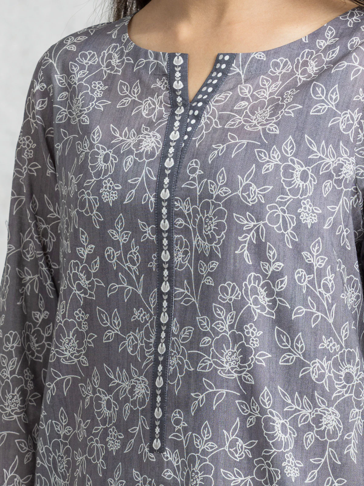 Unstitched Printed Lawn Suit - EWU24A1-28362-3P - Image 3