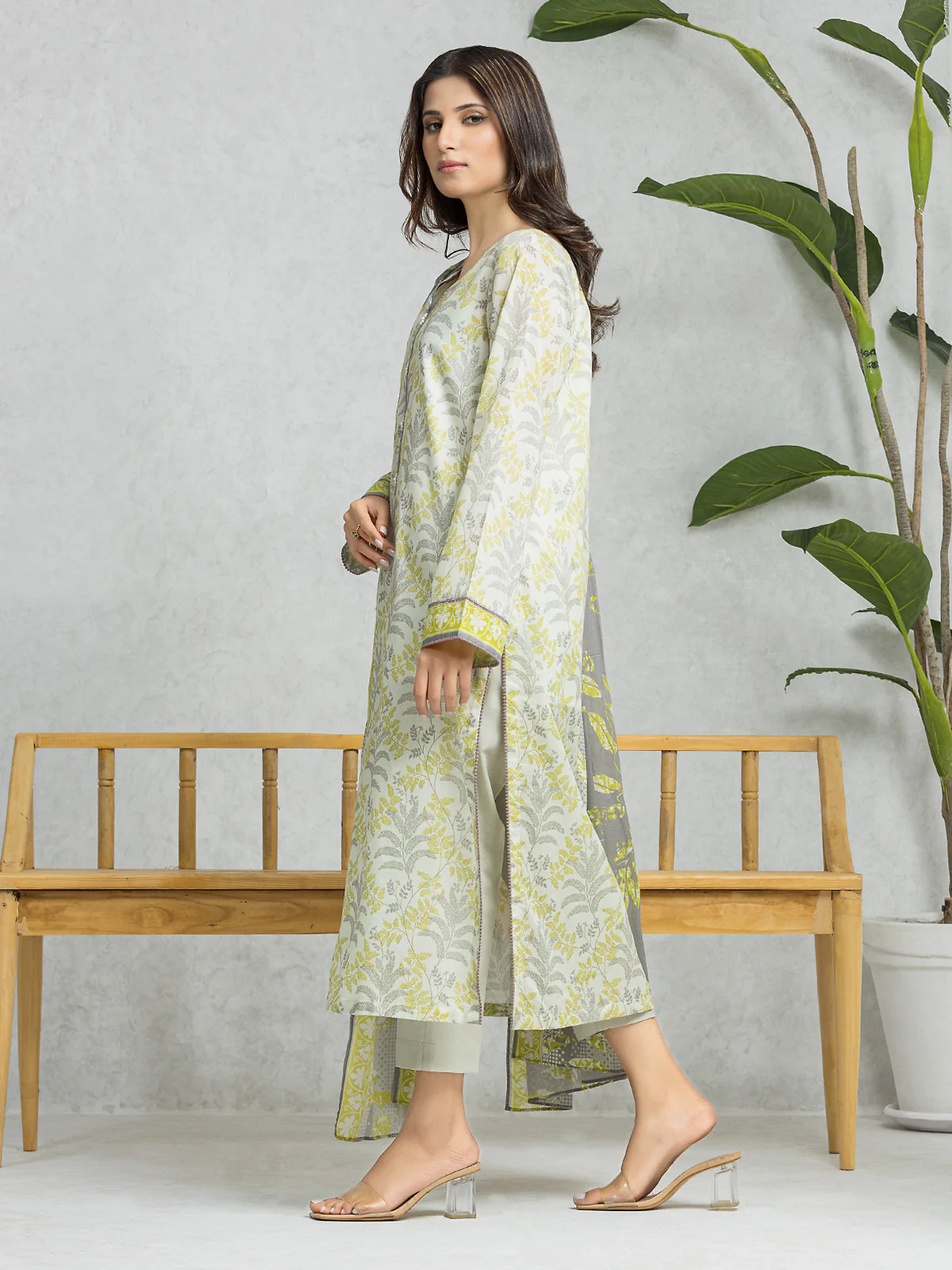 Unstitched Printed Lawn Suit - EWU24A1-28470-3P - Image 4